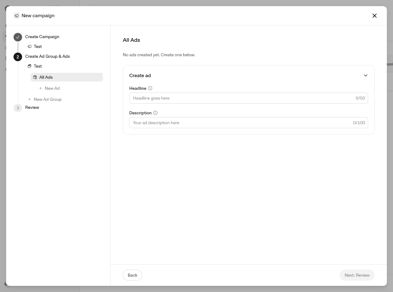 Creazione di un annuncio Il pannello Create ad con i campi titolo e descrizione e i relativi contatori di caratteri